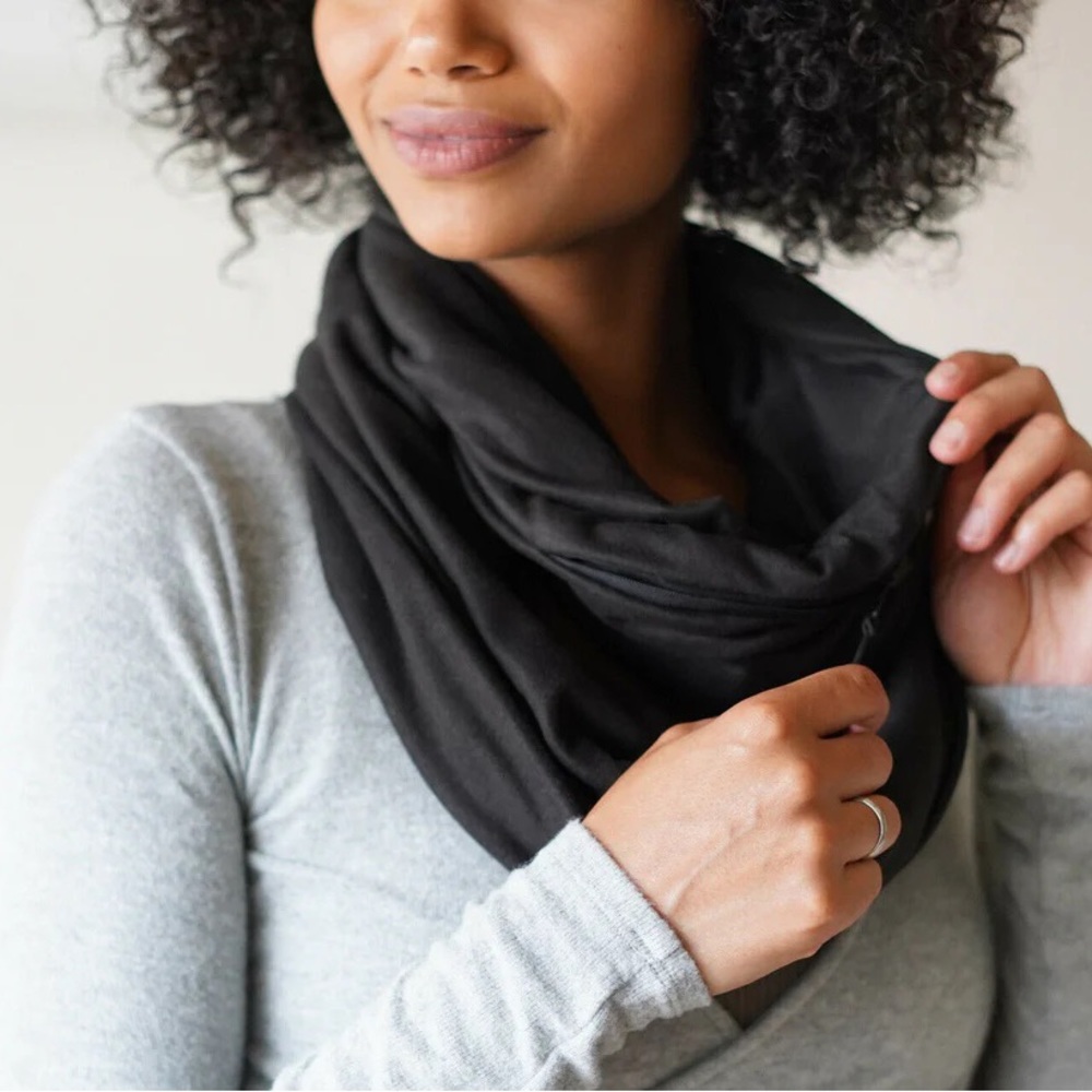 Beyond Yoga Zipper Pocket Infinity Scarf in Black